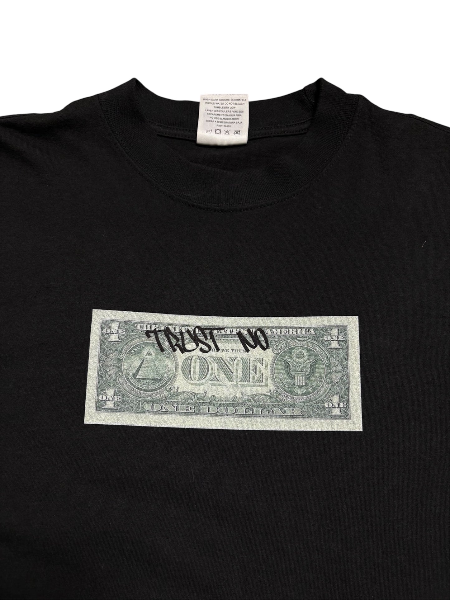 TRUST NO ONE TEE                [PRE-ORDER]