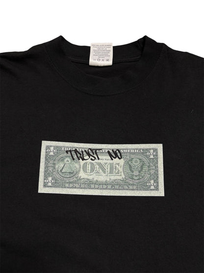 TRUST NO ONE TEE                [PRE-ORDER]